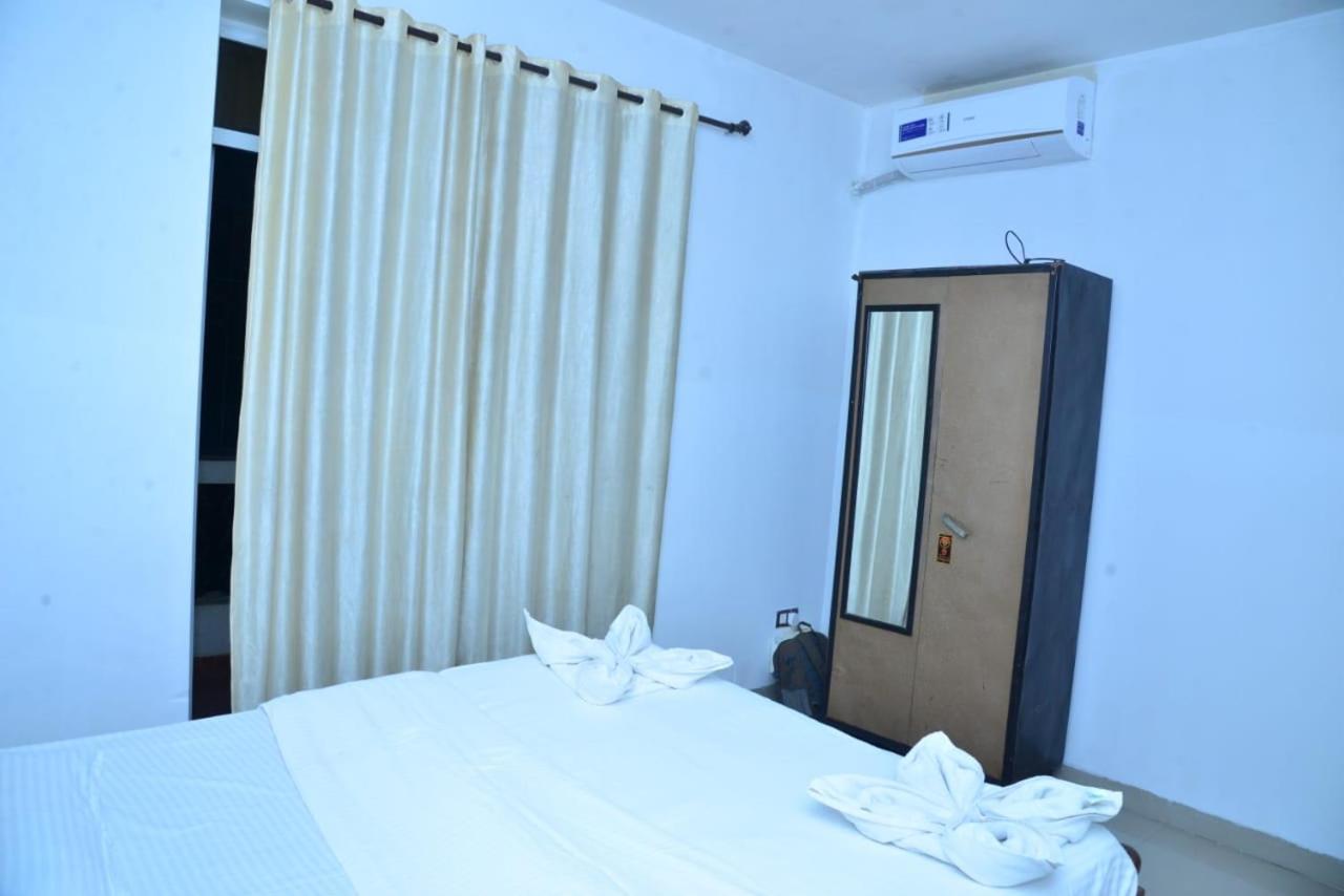 Cliff Heaven 2 Bhk Ac Apartment Orlim 外观 照片