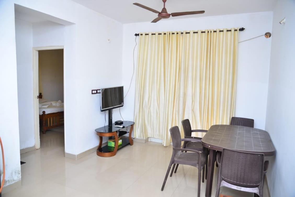 Cliff Heaven 2 Bhk Ac Apartment Orlim 外观 照片