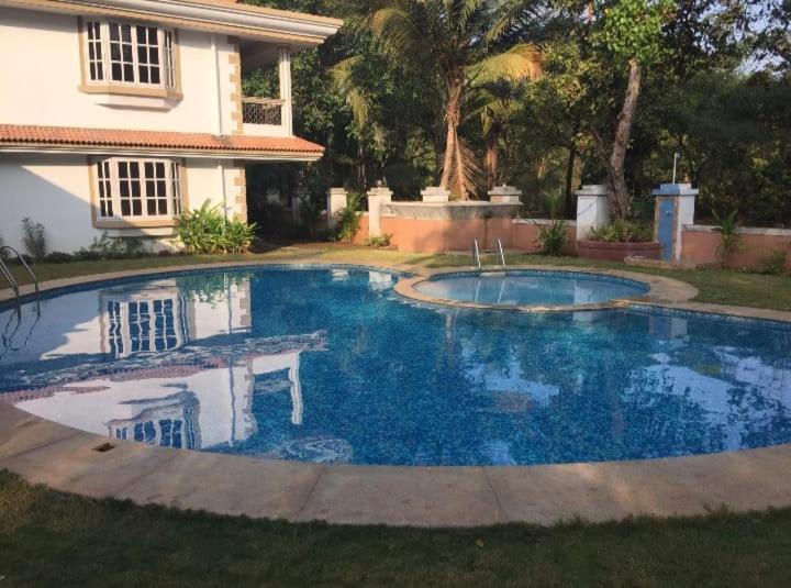 Cliff Heaven 2 Bhk Ac Apartment Orlim 外观 照片